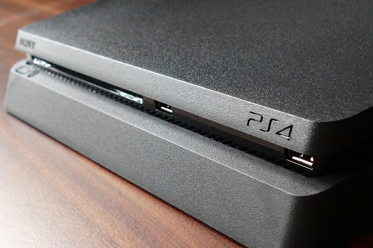 play station 4 ps4